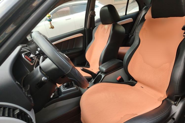 Used Soueast V3 Lingyue 2015 1.5L Manual Style Edition Left Front Seat
