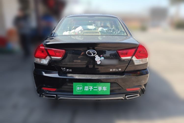 Used Soueast V3 Lingyue 2015 1.5L Manual Happiness Edition Rear