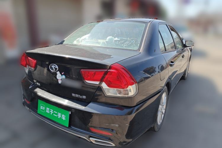Used Soueast V3 Lingyue 2015 1.5L Manual Happiness Edition Rear Right 45 Deg