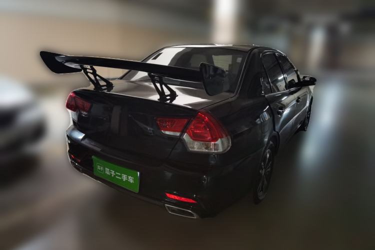Used Soueast V3 Lingyue 2015 1.5L AMT Happiness Edition Rear Right 45 Deg