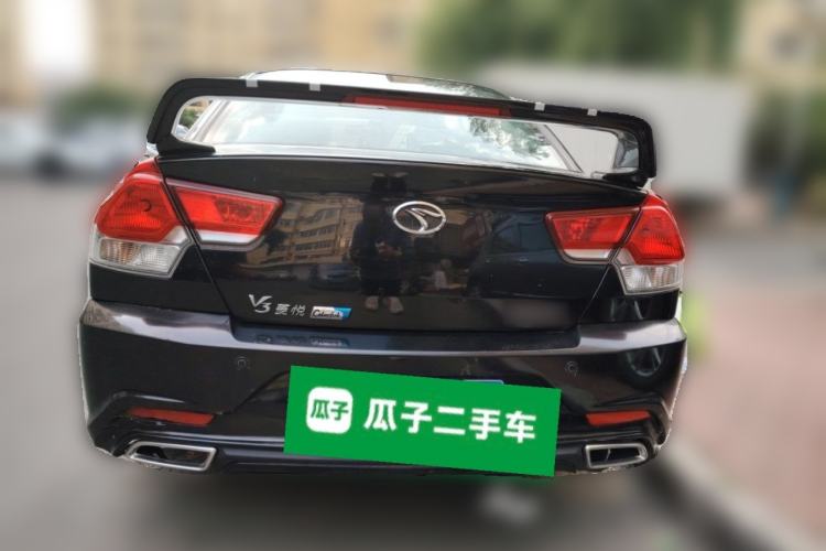 Used Soueast V3 Lingyue 2015 1.5L Manual Style Edition Rear