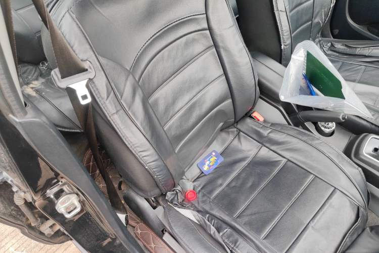 Used Soueast V3 Lingyue 2015 1.5L AMT Happiness Edition Right Front Seat