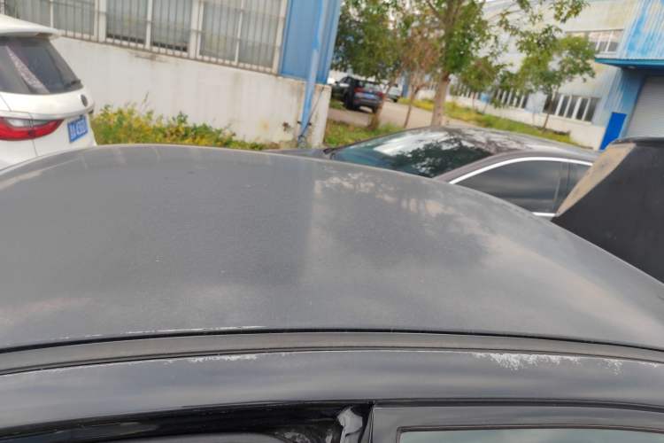 Used Soueast V3 Lingyue 2015 1.5L AMT Happiness Edition Roof