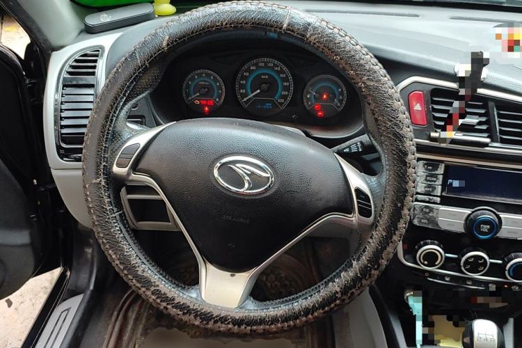 Used Soueast V3 Lingyue 2015 1.5L Manual Style Edition Steering Wheel