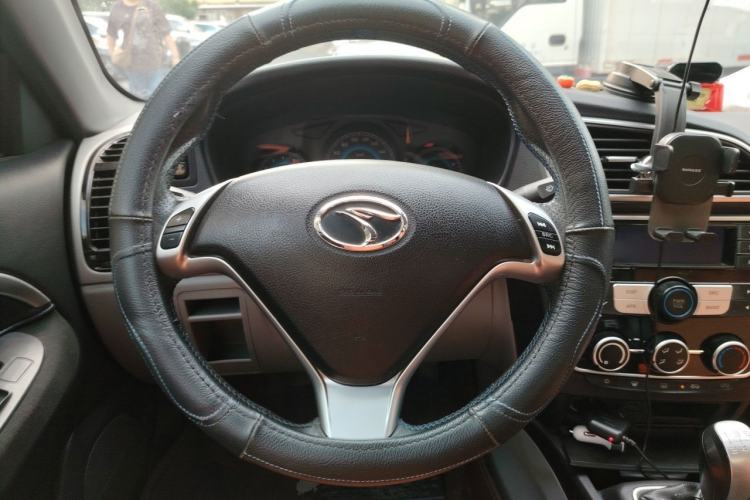 Used Soueast V3 Lingyue 2015 1.5L Manual Style Edition Steering Wheel