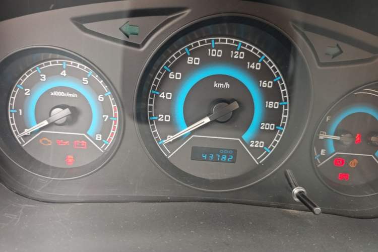 Used Soueast V3 Lingyue 2015 1.5L Manual Style Edition Instrument Cluster