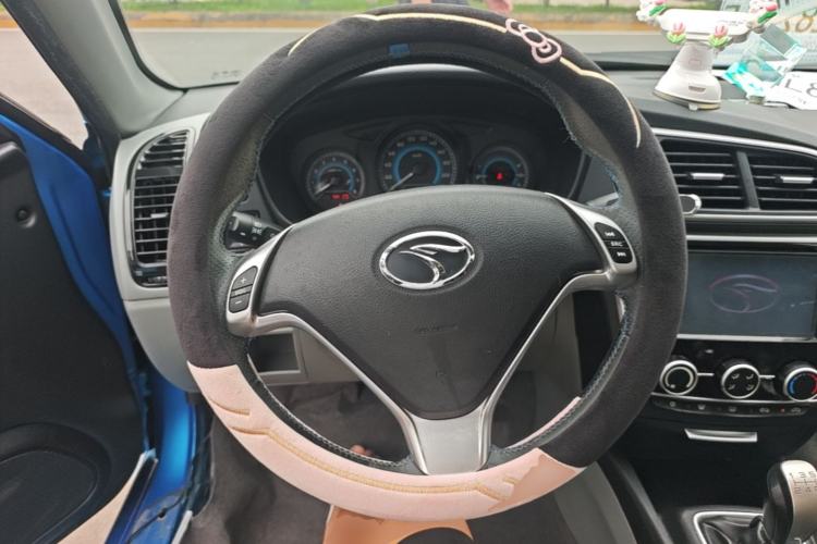 Used Soueast V3 Lingyue 2015 1.5L Manual Style Edition Steering Wheel