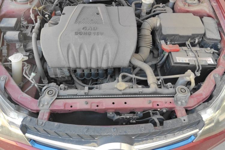 Used Soueast V3 Lingyue 2015 1.5L Manual Style Edition Engine Bay
