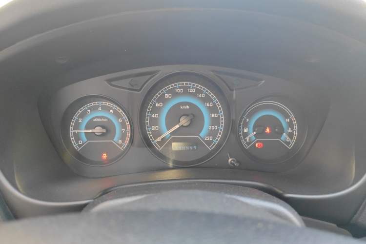 Used Soueast V3 Lingyue 2015 1.5L Manual Style Edition Instrument Cluster