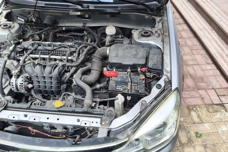 Used Soueast V3 Lingyue 2015 1.5L Manual Smart Edition Engine Bay Left