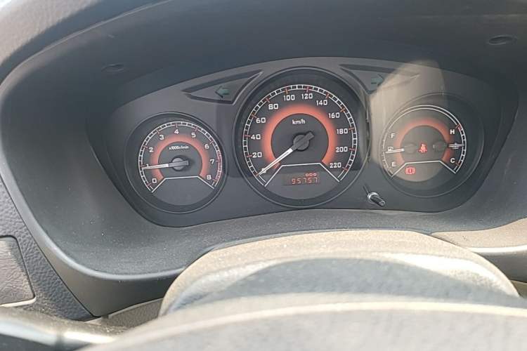 Used Soueast V3 Lingyue 2015 1.5L Manual Happiness Edition Instrument Cluster
