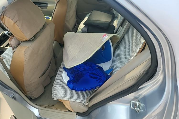 Used Soueast V3 Lingyue 2015 1.5L Manual Happiness Edition Left Rear Seat