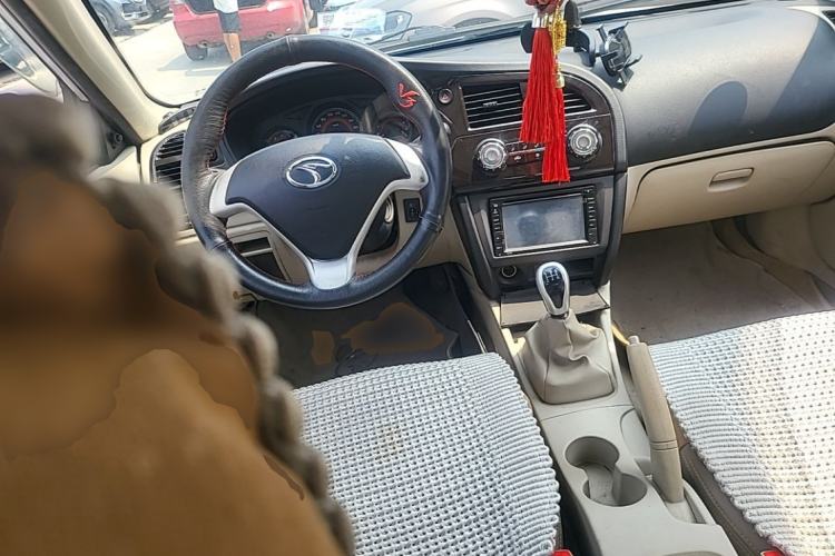 Used Soueast V3 Lingyue 2015 1.5L Manual Happiness Edition Steering Wheel
