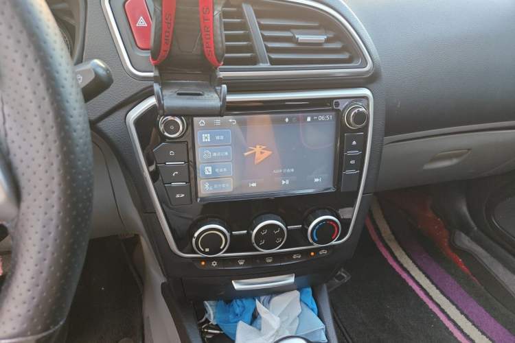 Used Soueast V3 Lingyue 2015 1.5L Manual Style Edition Audio And AC Panel