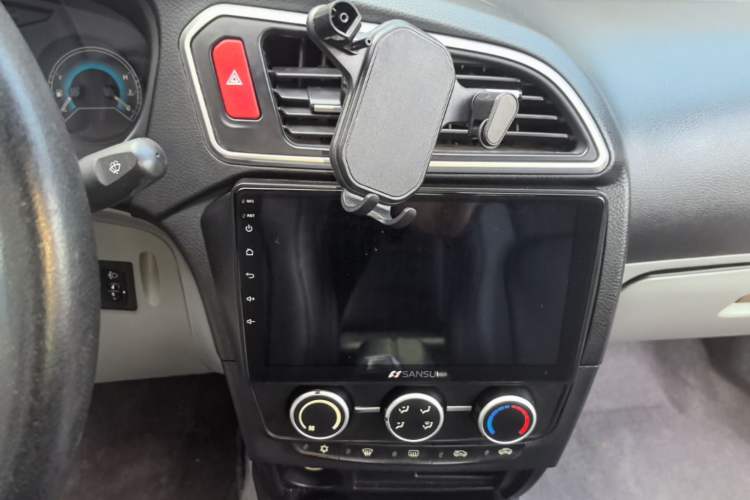 Used Soueast V3 Lingyue 2015 1.5L Manual Style Edition Audio And AC Panel