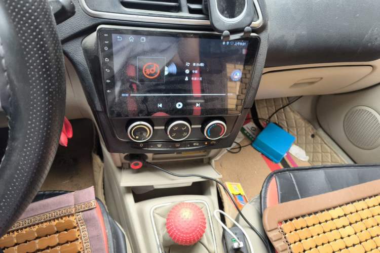 Used Soueast V3 Lingyue 2015 1.5L Manual Happiness Edition Audio And AC Panel