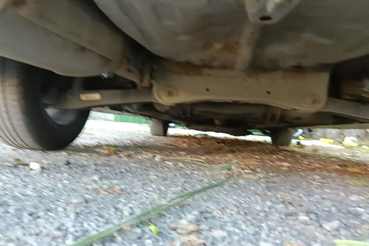Used Soueast V3 Lingyue 2015 1.5L Manual Style Edition Chassis Rear