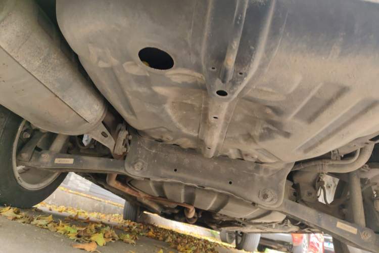 Used Soueast V3 Lingyue 2015 1.5L AMT Happiness Edition Chassis Rear