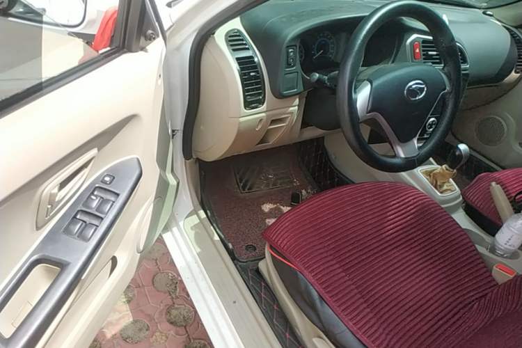 Used Soueast V3 Lingyue 2015 1.5L Manual Happiness Edition Driver Seat