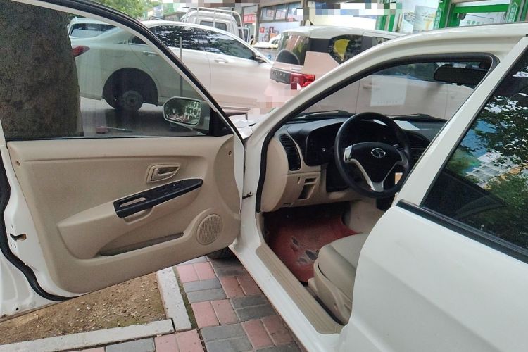 Used Soueast V3 Lingyue 2015 1.5L Manual Smart Edition Driver Seat
