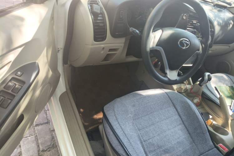 Used Soueast V3 Lingyue 2015 1.5L Manual Happiness Edition Driver Seat