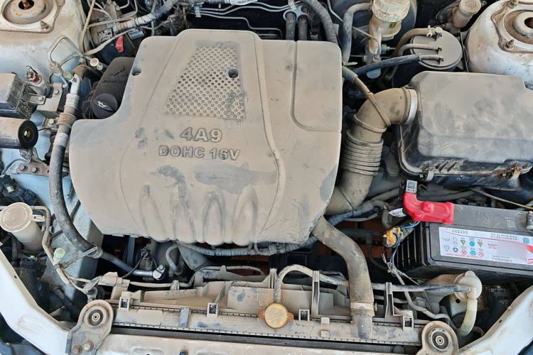 Used Soueast V3 Lingyue 2015 1.5L Manual Style Edition Engine Bay
