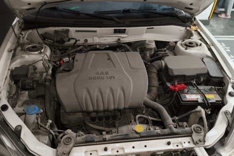 Used Soueast V3 Lingyue 2015 1.5L Manual Style Edition Engine Bay