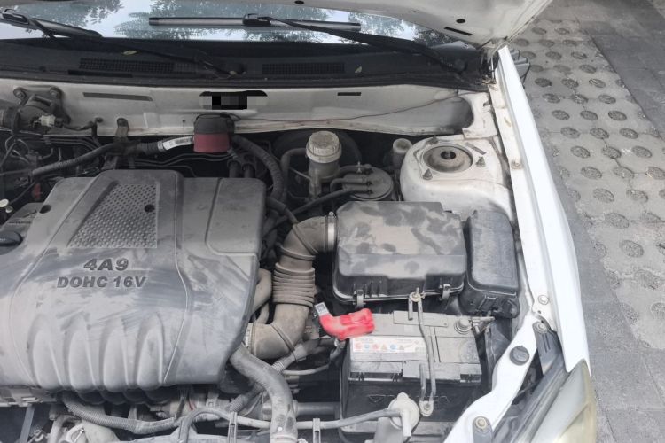 Used Soueast V3 Lingyue 2015 1.5L Manual Happiness Edition Engine Bay Left