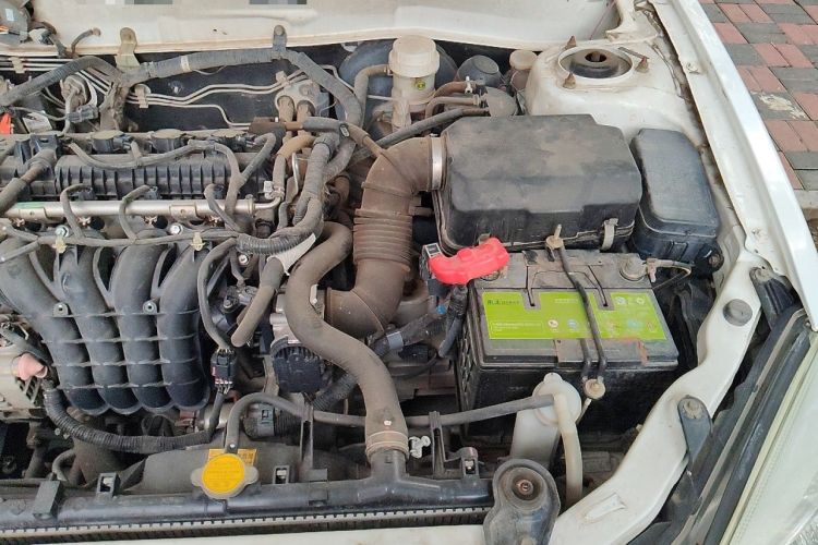 Used Soueast V3 Lingyue 2015 1.5L Manual Smart Edition Engine Bay Left