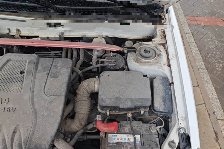 Used Soueast V3 Lingyue 2015 1.5L Manual Happiness Edition Engine Bay Left