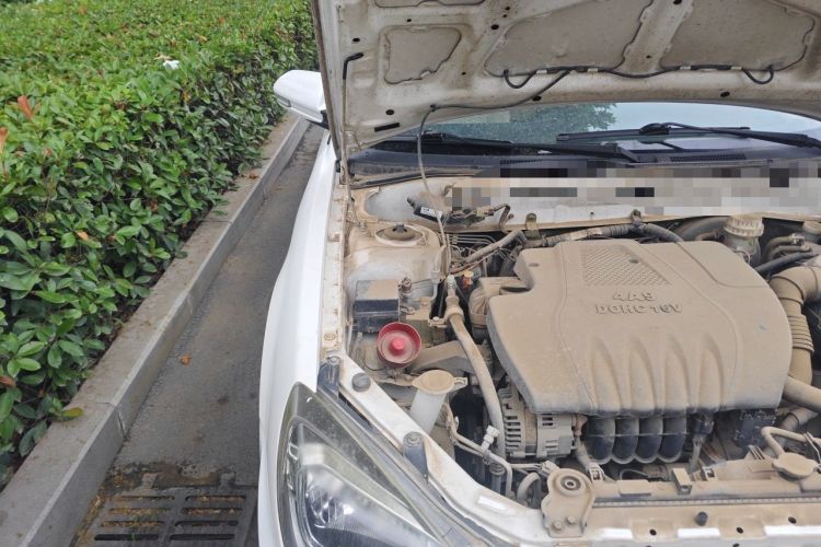 Used Soueast V3 Lingyue 2015 1.5L Manual Happiness Edition Engine Bay Right