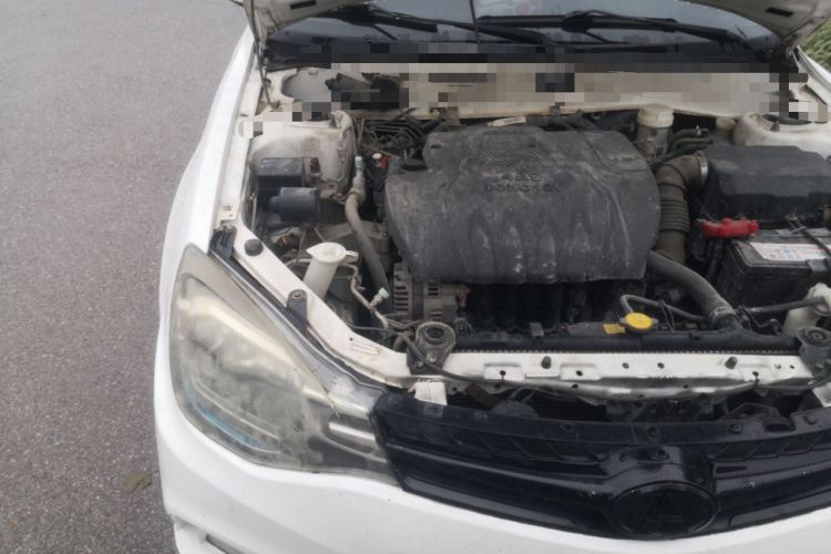 Used Soueast V3 Lingyue 2015 1.5L Manual Style Edition Engine Bay Right
