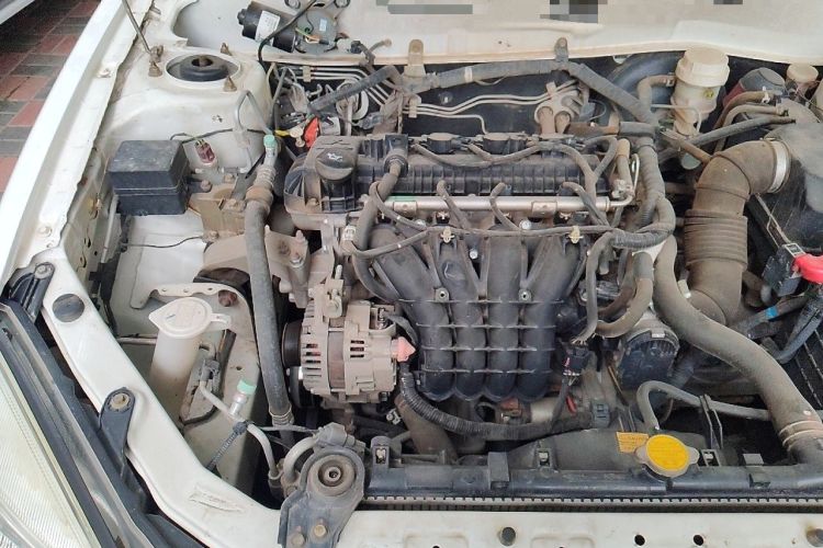 Used Soueast V3 Lingyue 2015 1.5L Manual Smart Edition Engine Bay Right