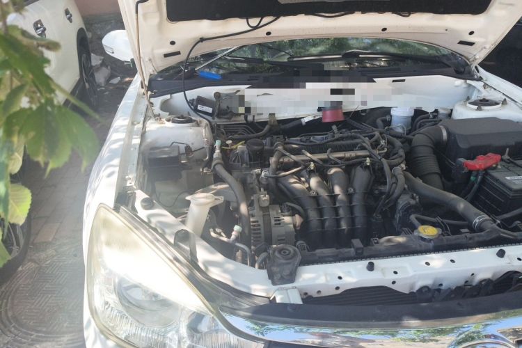 Used Soueast V3 Lingyue 2015 1.5L Manual Happiness Edition Engine Bay Right