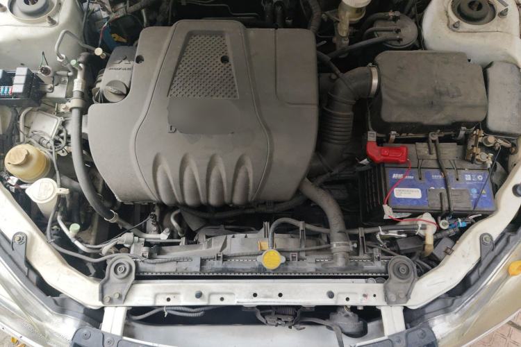 Used Soueast V3 Lingyue 2015 1.5L AMT Happiness Edition Engine Bay