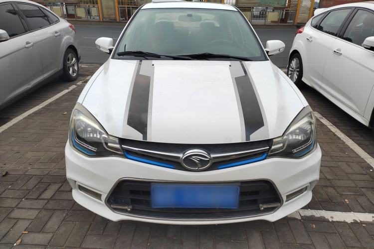 Used Soueast V3 Lingyue 2015 1.5L Manual Style Edition Exterior 1