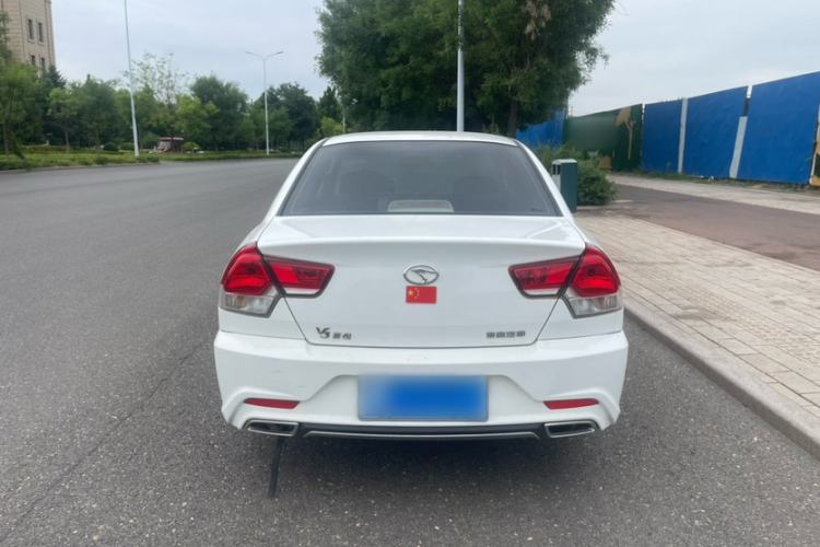 Used Soueast V3 Lingyue 2015 1.5L Manual Happiness Edition Exterior 2