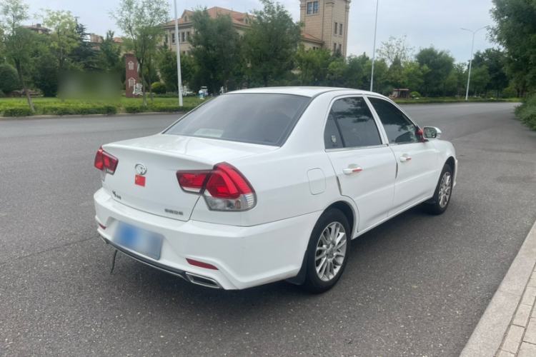 Used Soueast V3 Lingyue 2015 1.5L Manual Happiness Edition Exterior 7