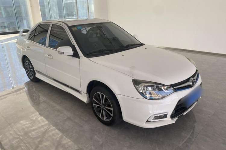 Used Soueast V3 Lingyue 2015 1.5L Manual Style Edition Exterior 8