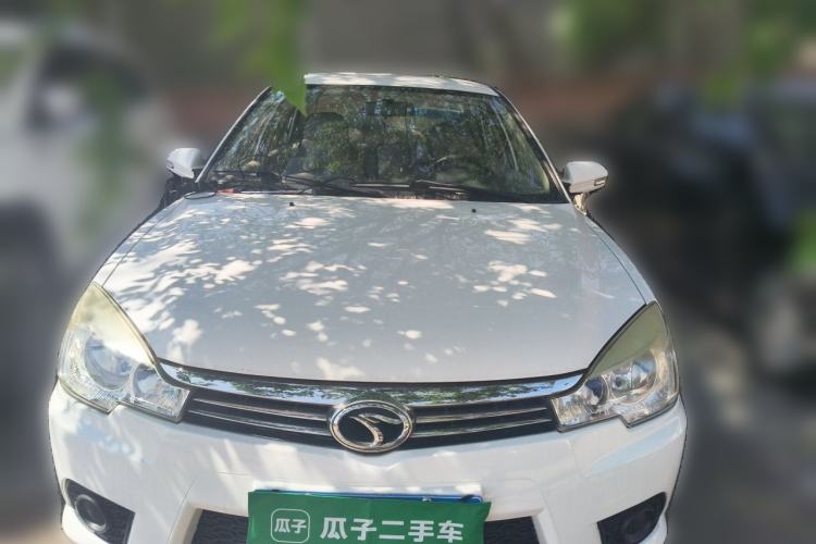 Used Soueast V3 Lingyue 2015 1.5L Manual Happiness Edition Front