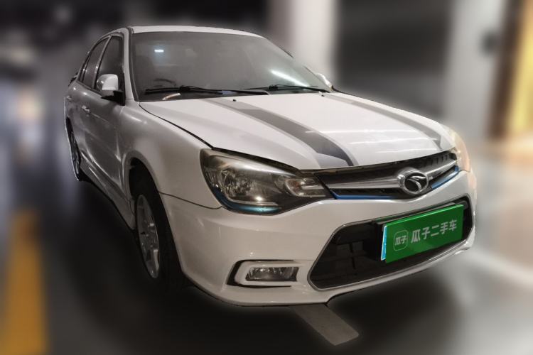 Used Soueast V3 Lingyue 2015 1.5L Manual Style Edition Front Right 45 Deg