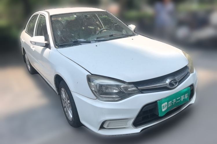 Used Soueast V3 Lingyue 2015 1.5L Manual Happiness Edition Front Right 45 Deg