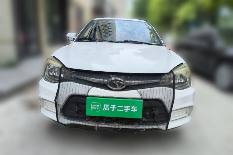 Used Soueast V3 Lingyue 2015 1.5L Manual Happiness Edition Front