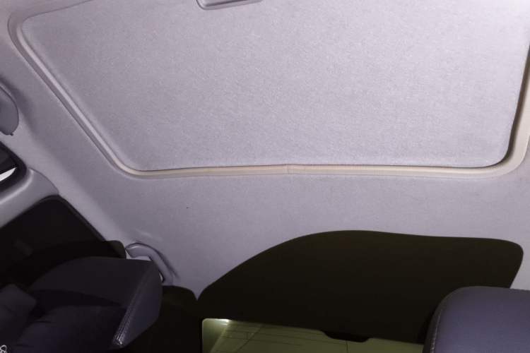 Used Soueast V3 Lingyue 2015 1.5L Manual Style Edition Headliner