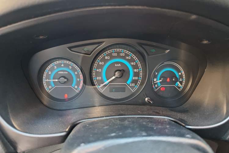 Used Soueast V3 Lingyue 2015 1.5L Manual Style Edition Instrument Cluster
