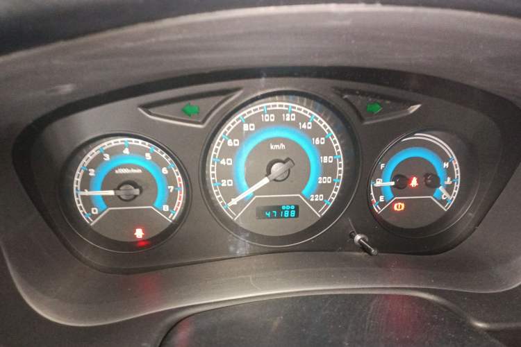 Used Soueast V3 Lingyue 2015 1.5L Manual Happiness Edition Instrument Cluster