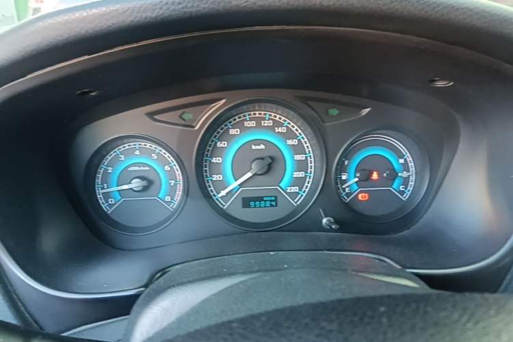 Used Soueast V3 Lingyue 2015 1.5L Manual Style Edition Instrument Cluster