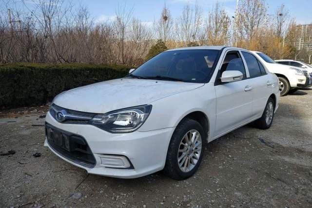 Used Soueast V3 Lingyue 2015 1.5L Manual Happiness Edition