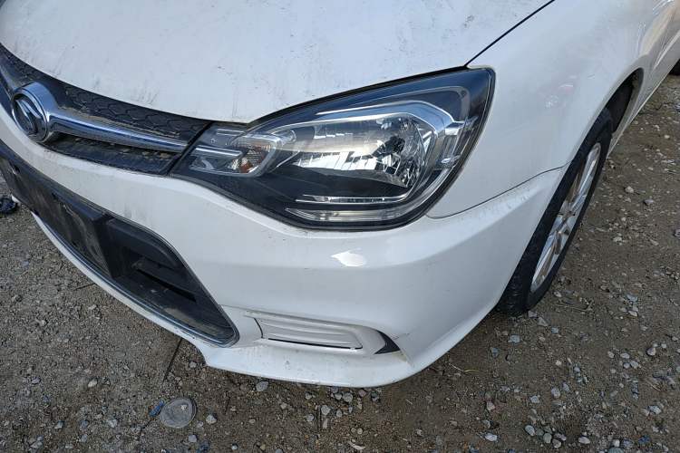 Used Soueast V3 Lingyue 2015 1.5L Manual Happiness Edition Left Front Headlight
