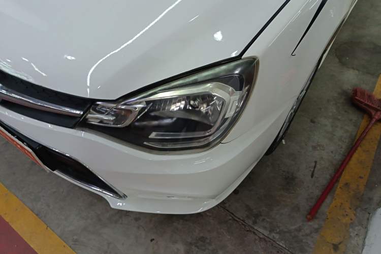 Used Soueast V3 Lingyue 2015 1.5L AMT Happiness Edition Left Front Headlight